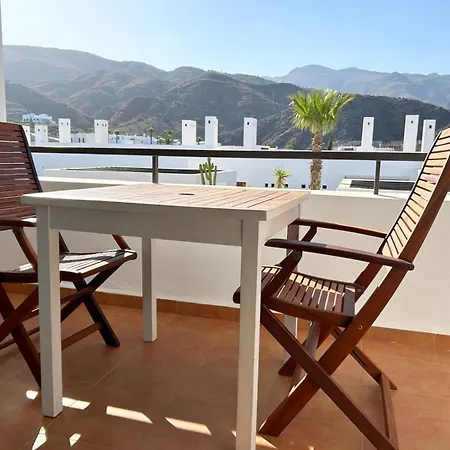Casas De La Loma, Macenas Villa *